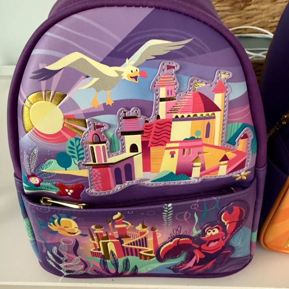 Little mermaid lounge fly